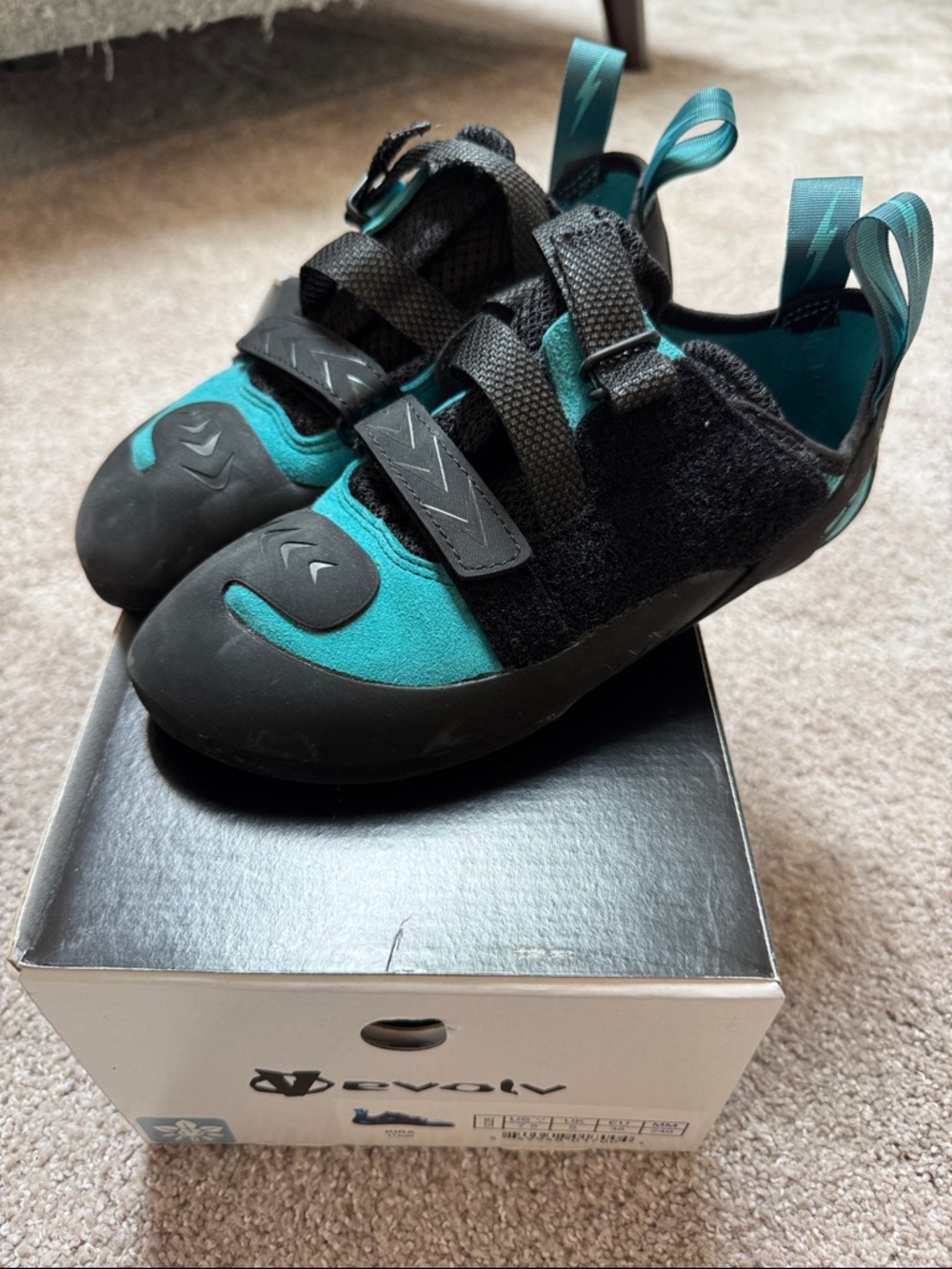 NEW Evolv Kira women’s climbing shoes teal 7.5 38 - Picture 3 of 7